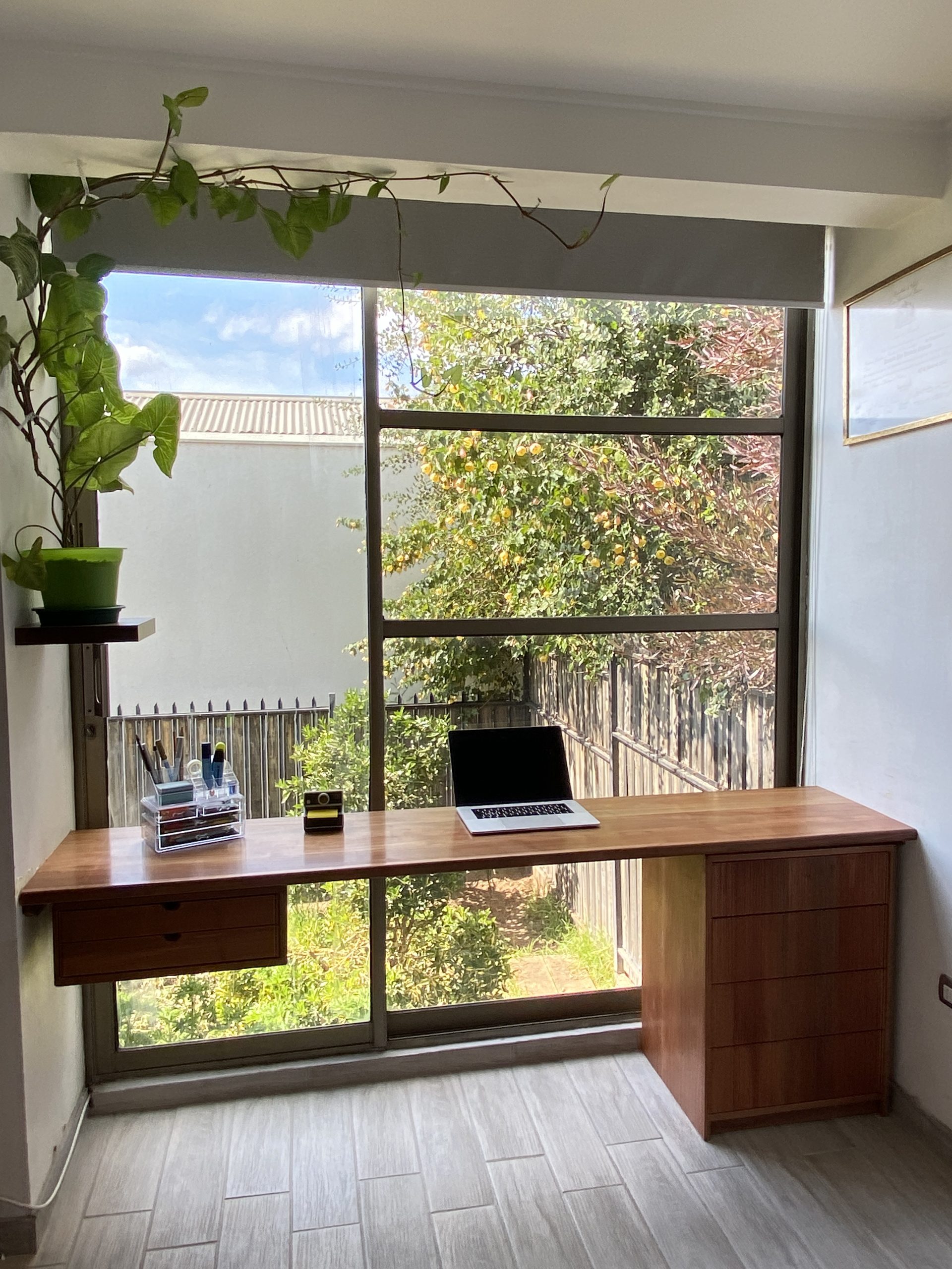 Escritorio en Roble Vaporizado